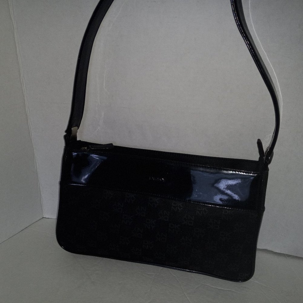 DKNY Signature Fabric Print Shoulder Bag